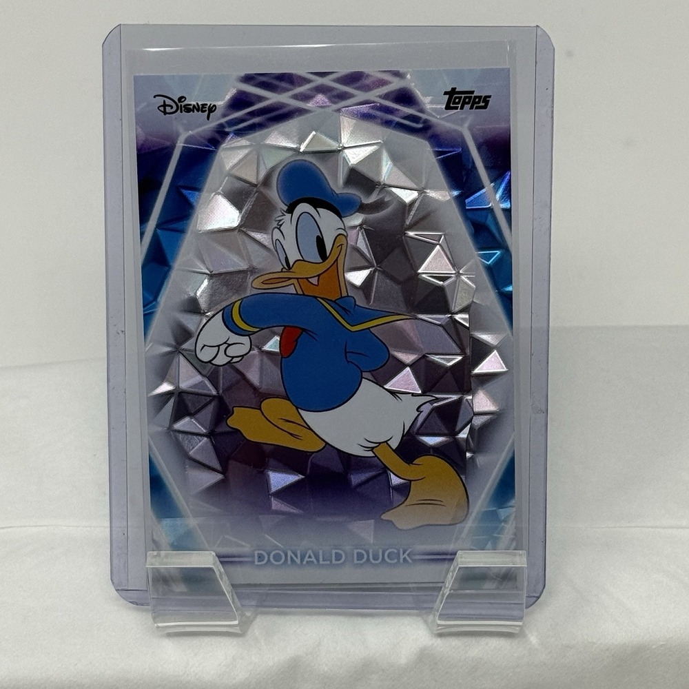 2026 Topps Disney Donald Duck Diamante Silver Card